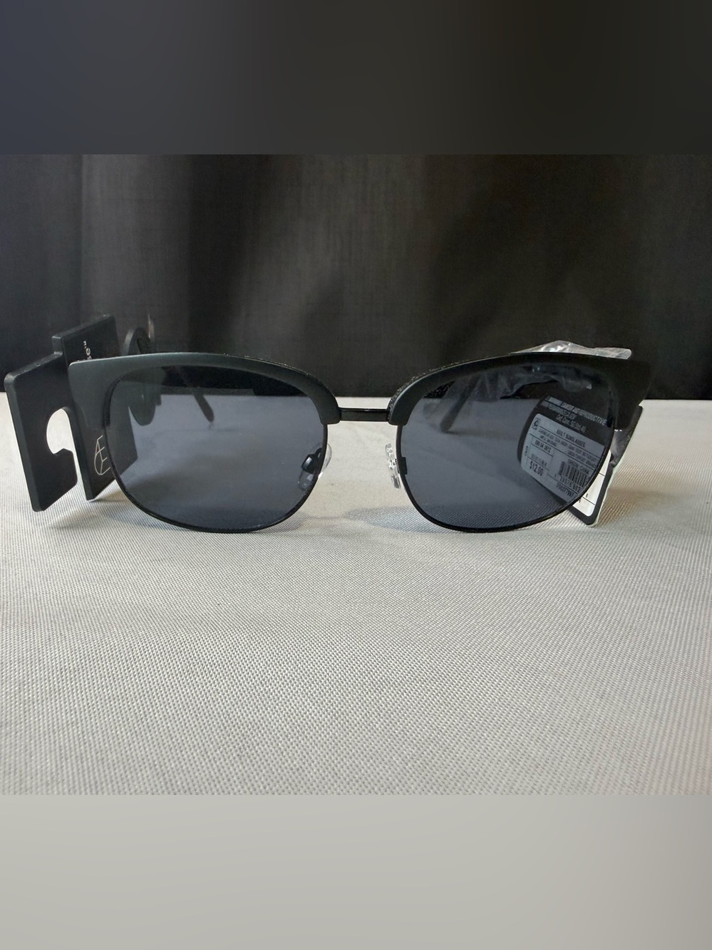 Original Use Stylish Black Adult Sunglasses - NWT